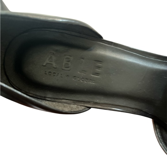 Able Black leather block heels - Picture 4 of 7